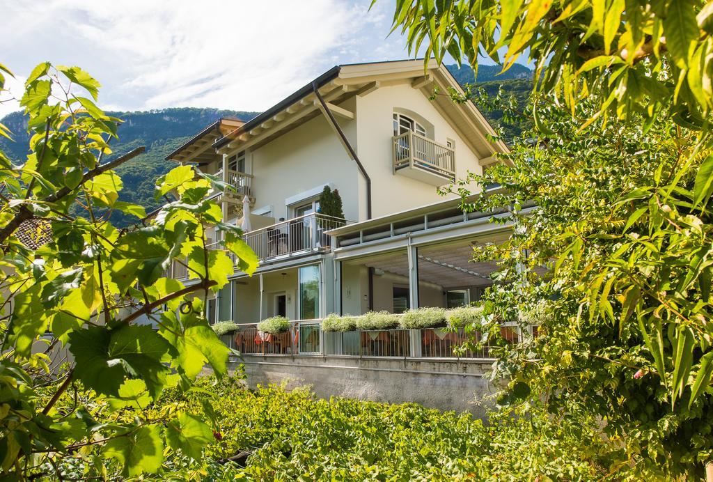 Hotel Residence Pernhof Termeno Exteriér fotografie